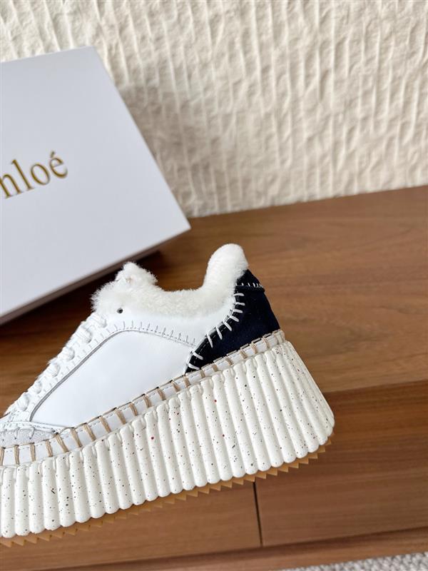 2025112815381604 390